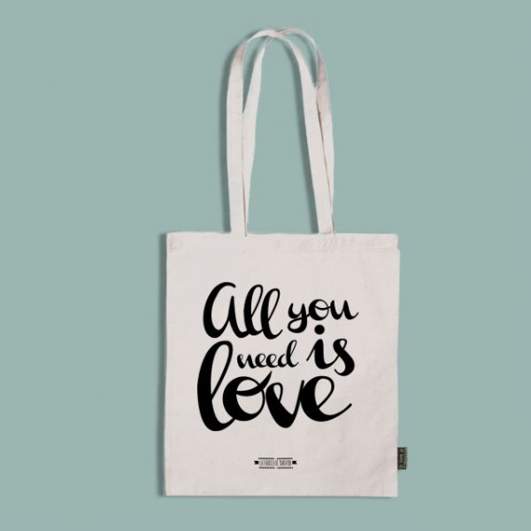 Bolsa de tela con diseño personalizado para regalar en tu boda